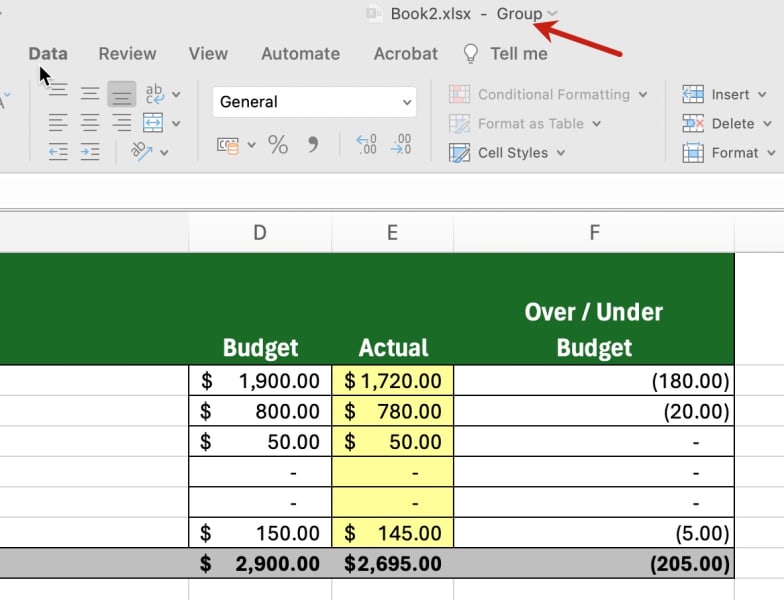 A red arrow pointing towards the title bar.