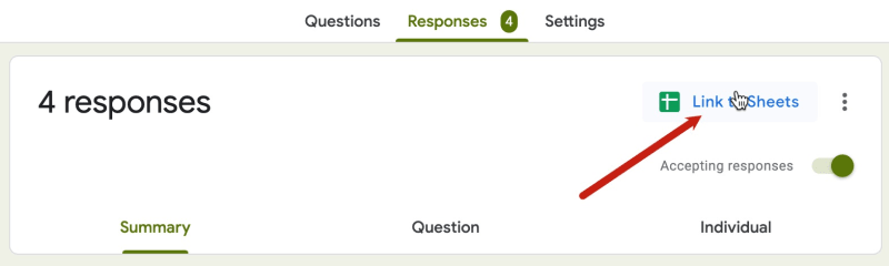 A red arrow pointing at the link to the sheets icon.