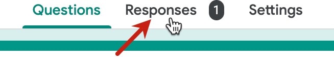 Red arrow pointing to Responses tab button